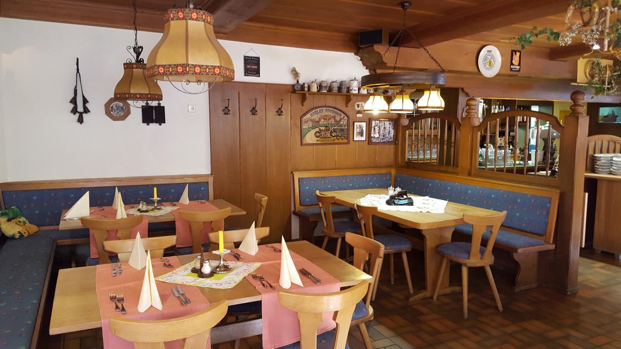 Schwarzwaldgasthof Baren Hotell Titisee-Neustadt Eksteriør bilde